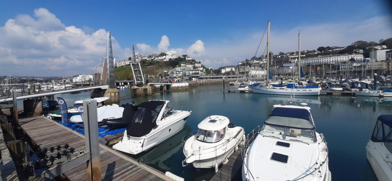 Rare Luxury Harbourview Apartment Sleeps 6 토키 외부 사진