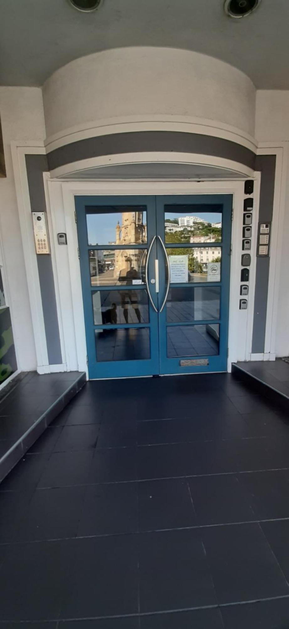Rare Luxury Harbourview Apartment Sleeps 6 토키 외부 사진